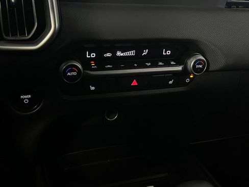 Used 2025 MAZDA CX-50 2.5 Hybrid w/ Preferred Pkg image 18