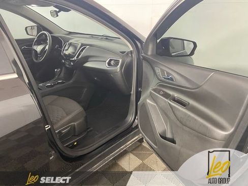 Used 2018 Chevrolet Equinox LT FWD image 16
