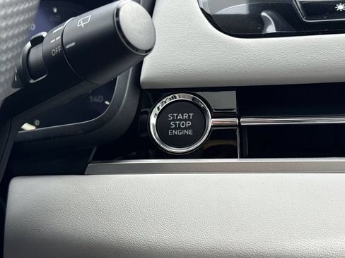 New 2026 Mitsubishi Outlander SE AWD/4WD image 23