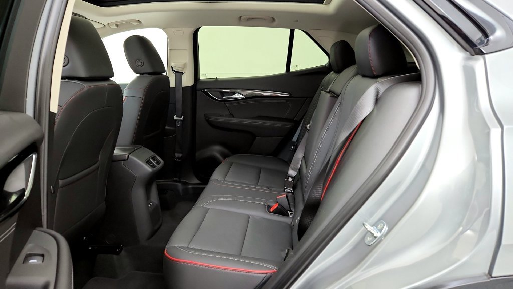 Used 2023 Buick Envision Essence w/ Sport Touring Package AWD/4WD image 21