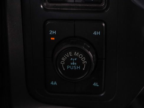 Used 2022 Ford F150 Lariat w/ Equipment Group 502A High image 24