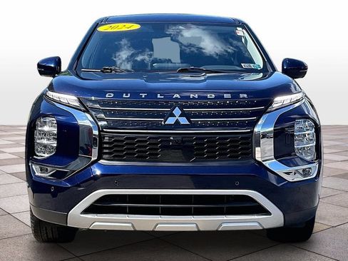 Used 2024 Mitsubishi Outlander SE AWD/4WD image 3