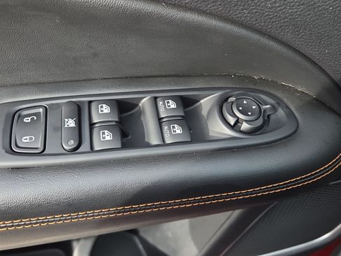 Used 2021 Jeep Compass Limited AWD/4WD image 32