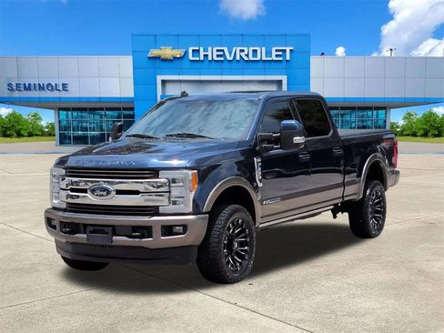 Used 2019 Ford F250 King Ranch w/ King Ranch Ultimate Package AWD/4WD image 2