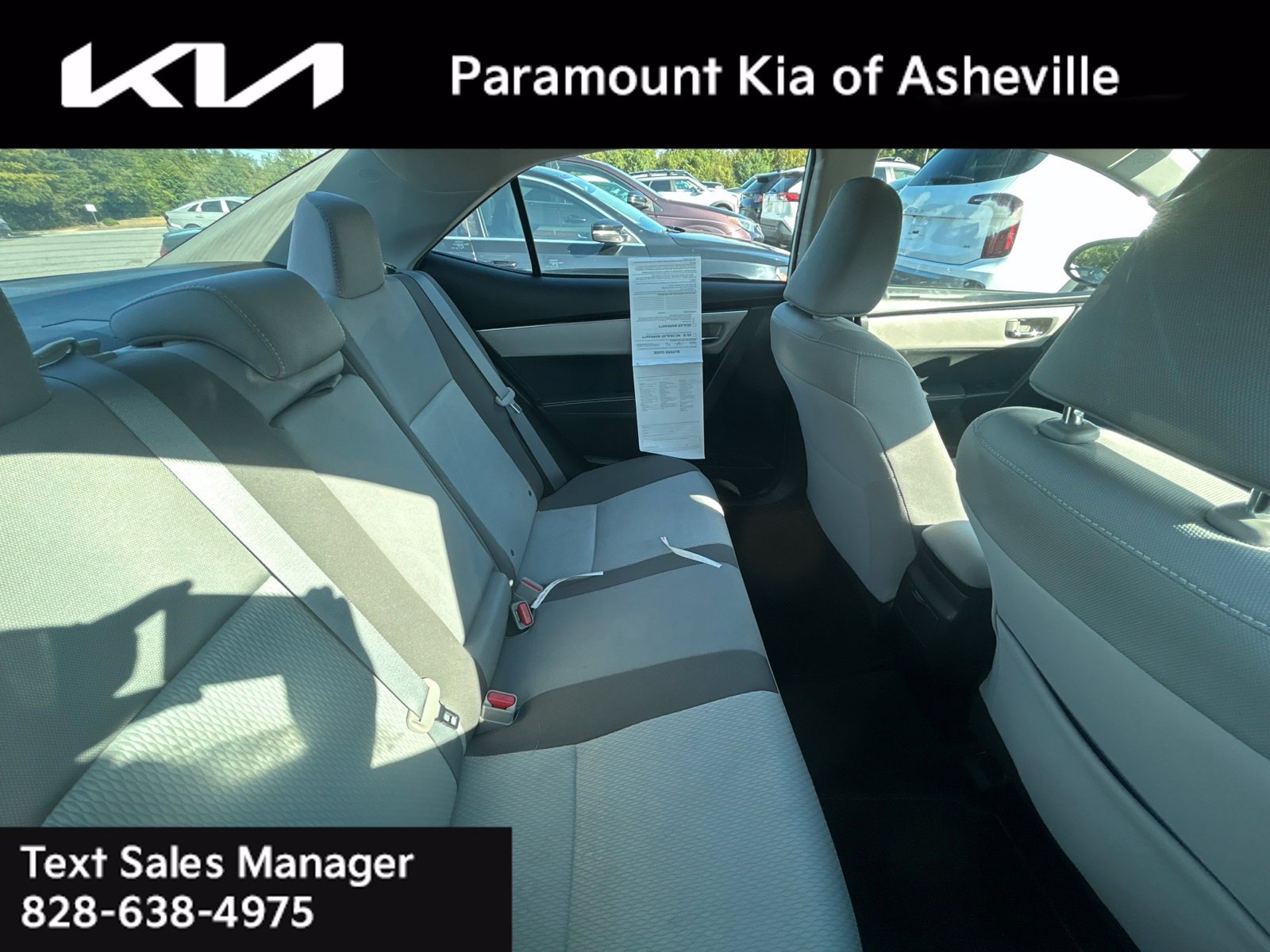 Used 2017 Toyota Corolla LE FWD image 12