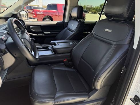 Used 2025 Ford Expedition Max Platinum image 26