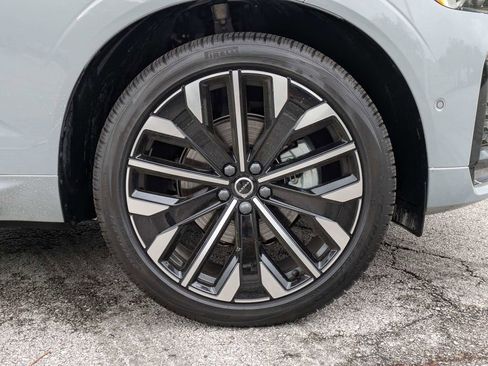 New 2026 Volvo XC60 B5 Ultra w/ Protection Package Premier AWD/4WD image 11