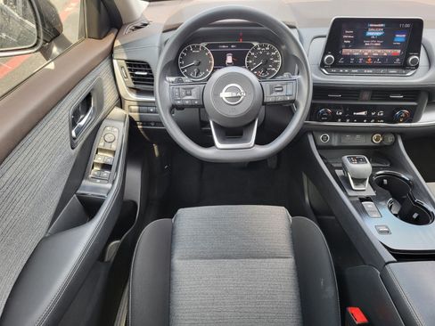 Used 2023 Nissan Rogue SV FWD image 15