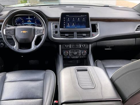 Used 2023 Chevrolet Suburban Premier RWD image 14
