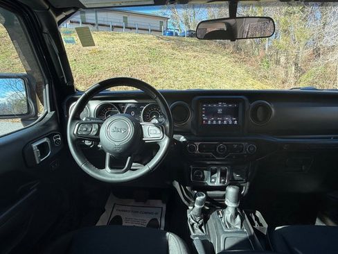 Used 2021 Jeep Wrangler Sport S image 10