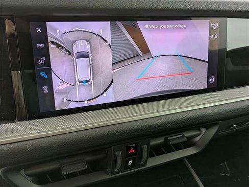 Certified 2025 Porsche Cayenne image 19