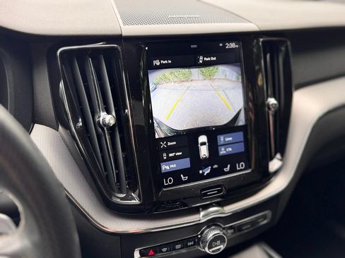 Used 2019 Volvo XC60 T6 R-Design w/ Protection Package AWD/4WD image 15