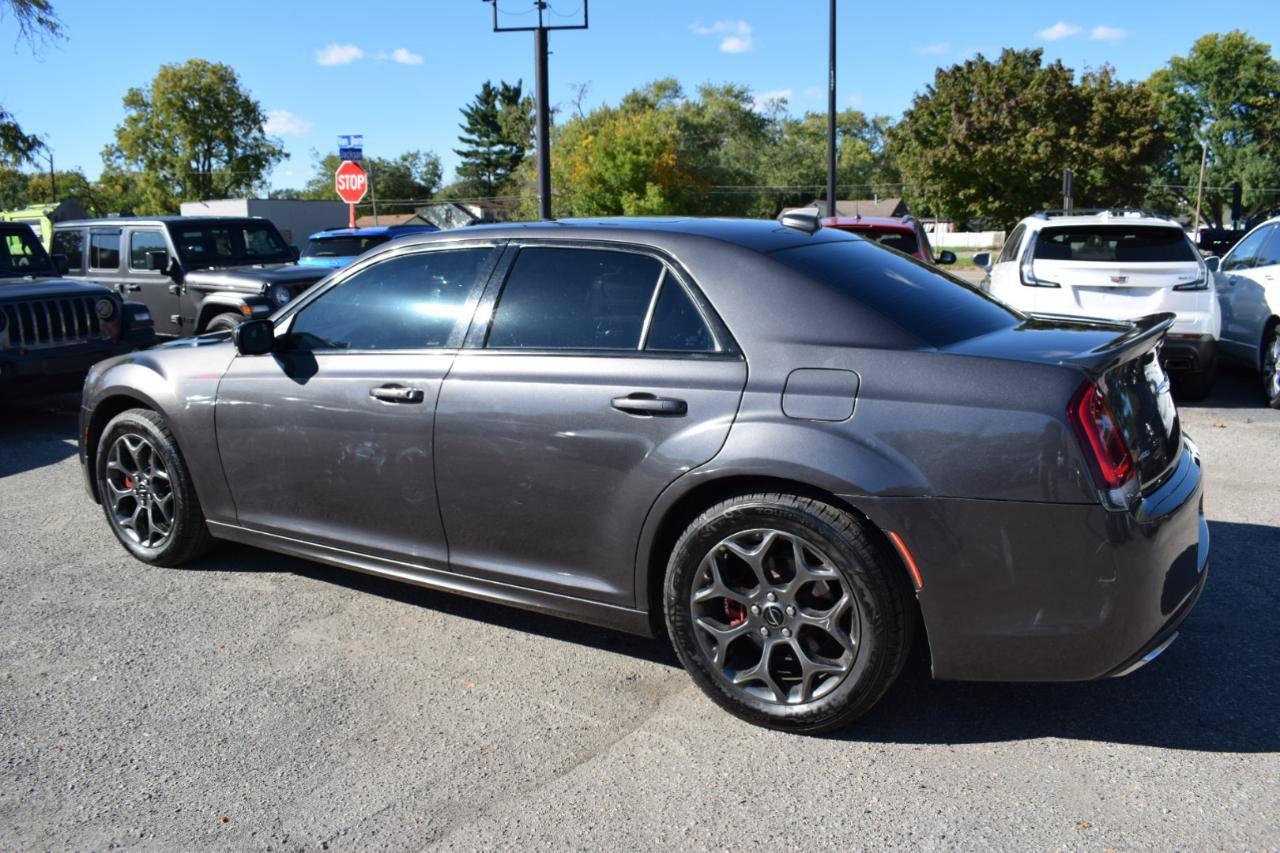 Used 2018 Chrysler 300 S w/ 300S Premium Group 2 AWD/4WD image 8