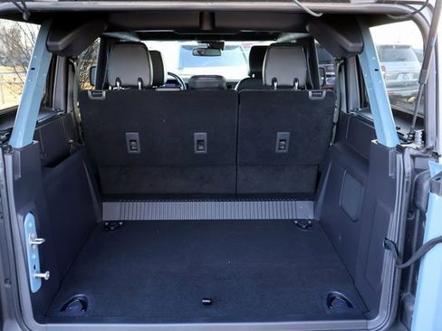 Used 2023 Ford Bronco Wildtrak image 23