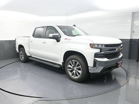Used 2022 Chevrolet Silverado 1500 LT w/ Z71 Off-Road Package AWD/4WD image 10