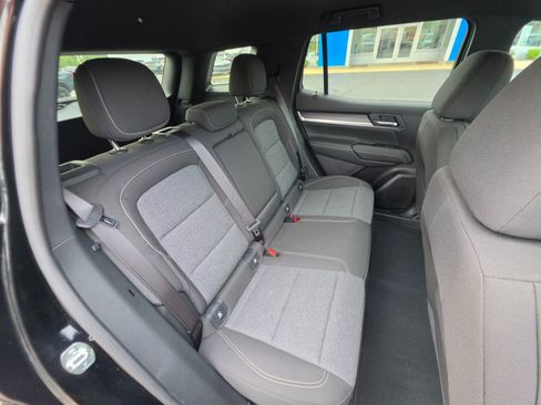Used 2025 GMC Terrain Elevation w/ Technology Package II AWD/4WD image 15