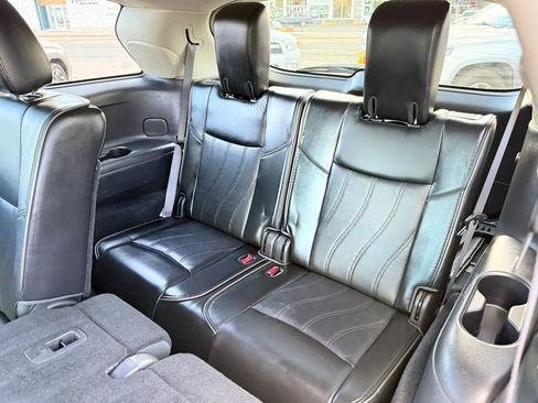 Used 2013 INFINITI JX35 AWD w/ Premium Pkg image 17