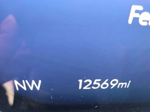 Used 2025 Buick Enclave Sport Touring image 18