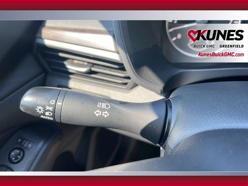 Used 2024 Nissan Altima 2.5 SV image 24