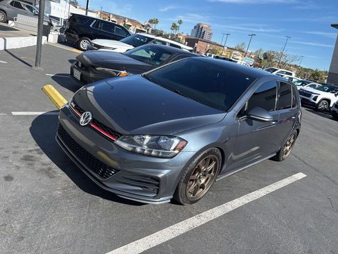Used 2018 Volkswagen GTI S image 3