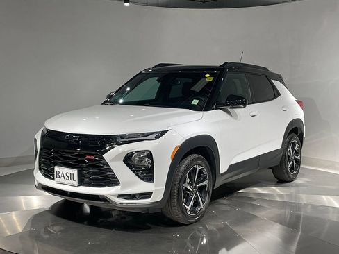 Used 2022 Chevrolet TrailBlazer RS w/ Technology Package image 8