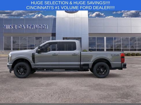 New 2026 Ford F250 XLT w/ XLT Premium Package AWD/4WD image 3