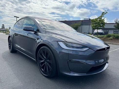 Used 2023 Tesla Model X AWD/4WD image 3