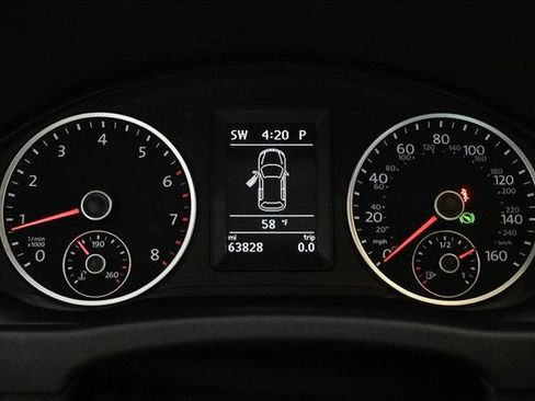 Used 2016 Volkswagen Tiguan SEL image 11