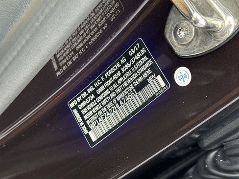 Used 2017 Porsche Cayenne S image 22