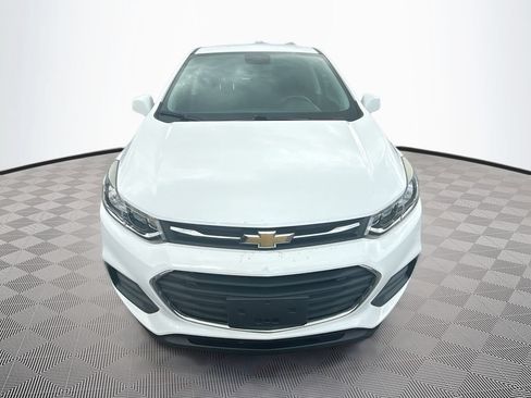 Used 2020 Chevrolet Trax LS w/ Tint and Cruise Package FWD image 2