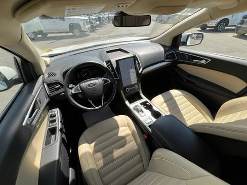 Used 2022 Ford Edge SEL w/ Convenience Package AWD/4WD image 16