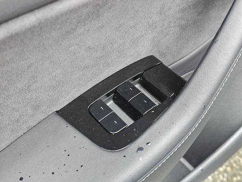 Used 2018 Tesla Model 3 Long Range image 23