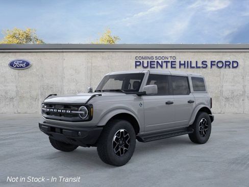 New 2026 Ford Bronco Outer Banks AWD/4WD image 1