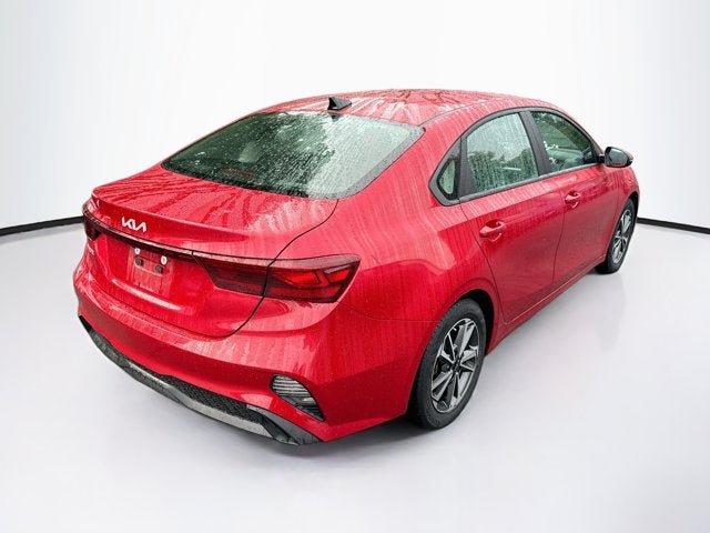 Certified 2023 Kia Forte LXS w/ LXS Technology Package FWD image 5