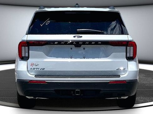 New 2026 Ford Explorer Active AWD/4WD image 4