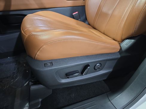 Certified 2024 INFINITI QX60 Sensory image 28