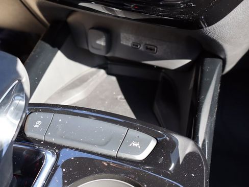 New 2026 Chevrolet Trax RS w/ Sunroof Package image 20