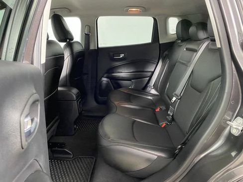 Used 2020 Jeep Compass Latitude AWD/4WD image 11