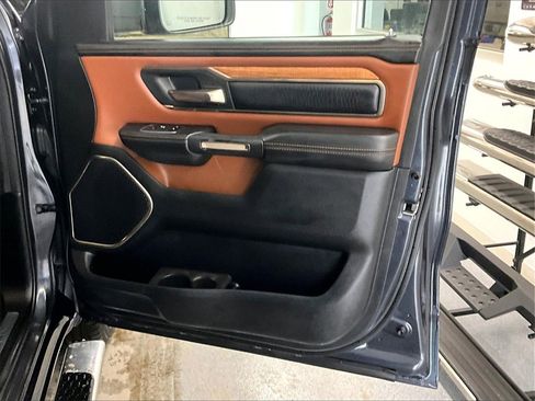 Used 2021 RAM 1500 Limited w/ Bed Utility Group image 12