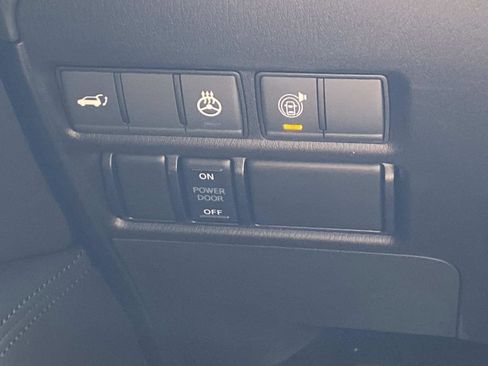 Used 2024 Nissan Armada SL w/ Captain's Chairs Package image 31