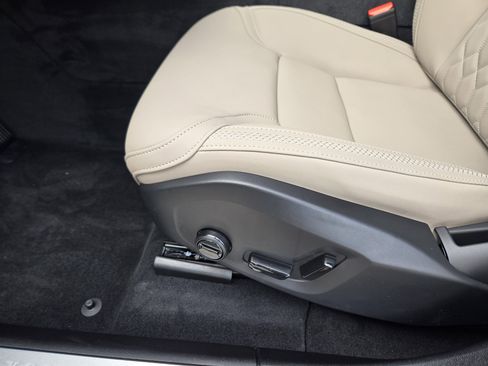 New 2026 Volvo XC60 T8 Plus w/ Protection Package Premier image 26