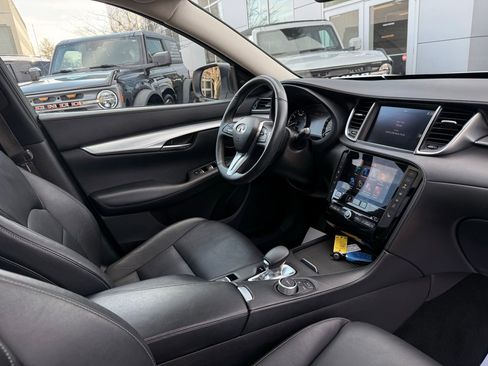 Used 2021 INFINITI QX50 Luxe image 17