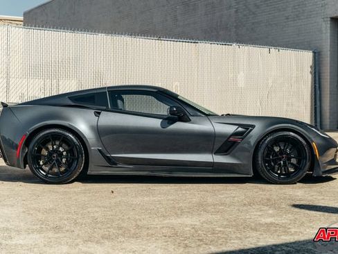 Used 2017 Chevrolet Corvette Grand Sport RWD image 12