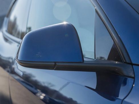 Used 2021 Tesla Model Y Long Range image 21