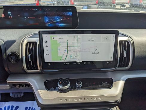 New 2025 Ford Expedition Max Active image 21