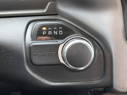 Used 2019 RAM 1500 Big Horn RWD image 11