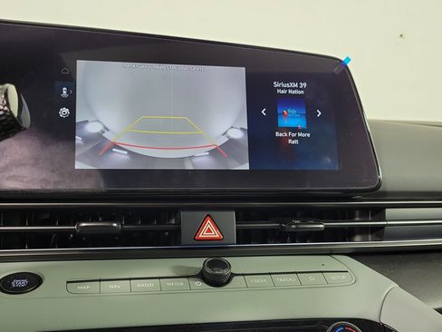 New 2025 Hyundai Elantra Limited image 14