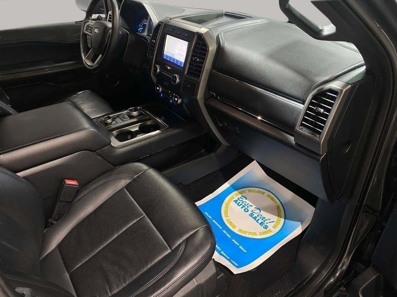 Used 2020 Ford Expedition XLT w/ Equipment Group 202A AWD/4WD image 25