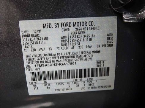 Used 2022 Ford Explorer XLT AWD/4WD image 34
