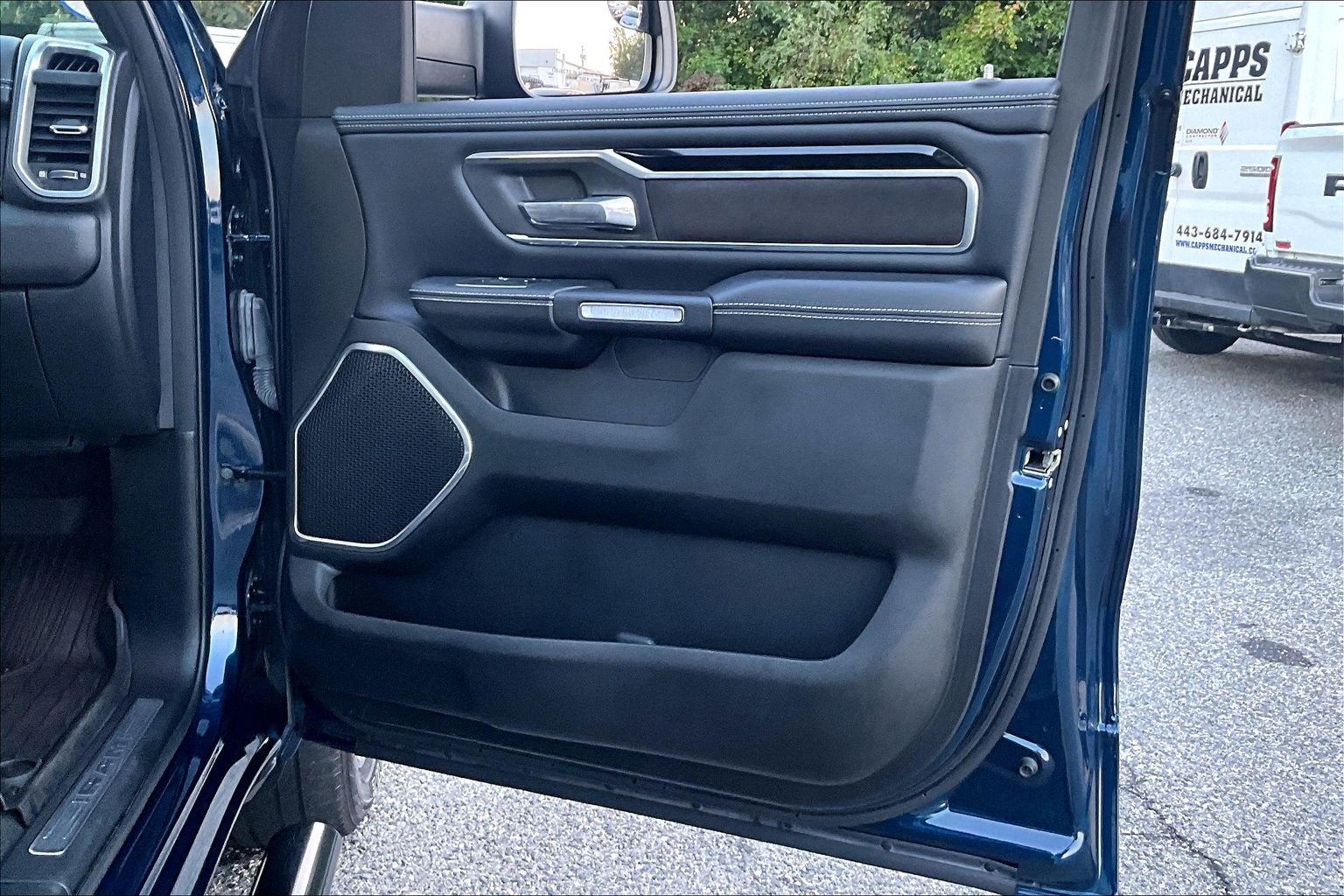 Used 2022 RAM 1500 Laramie w/ Sport Appearance Package AWD/4WD image 21